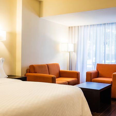 Fiesta Inn San Luis Potosi Glorieta Juarez Екстериор снимка
