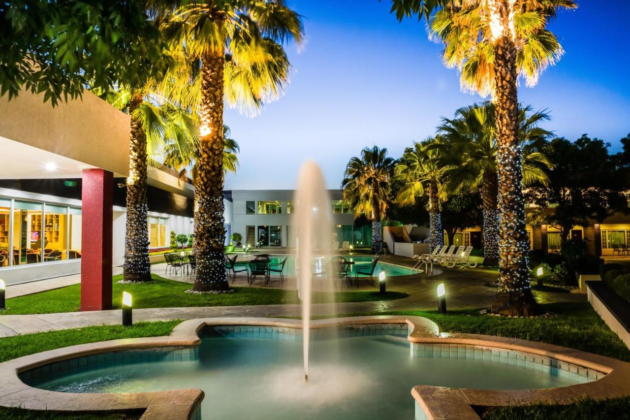 Fiesta Inn San Luis Potosi Glorieta Juarez Екстериор снимка