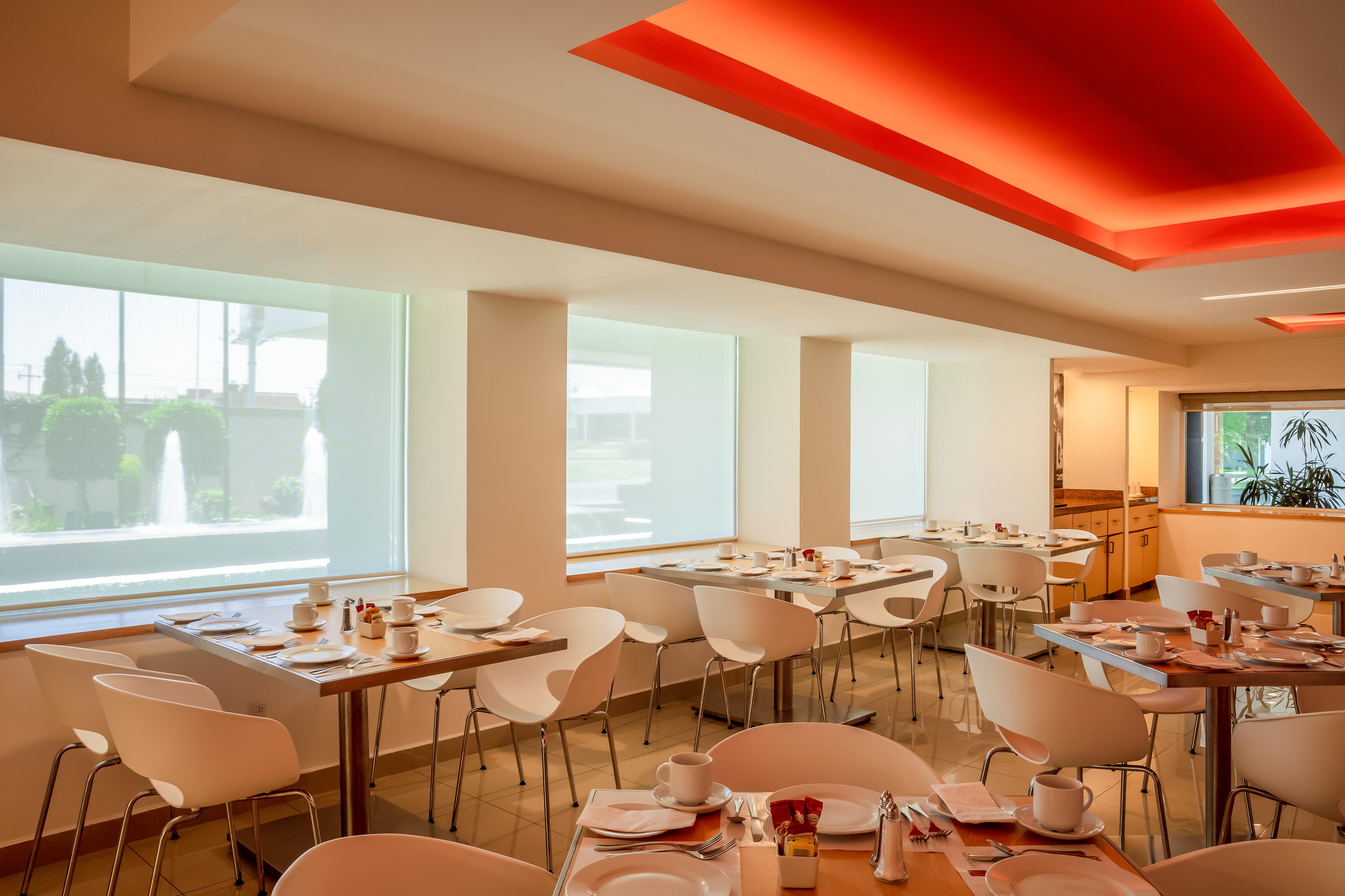 Fiesta Inn San Luis Potosi Glorieta Juarez Екстериор снимка
