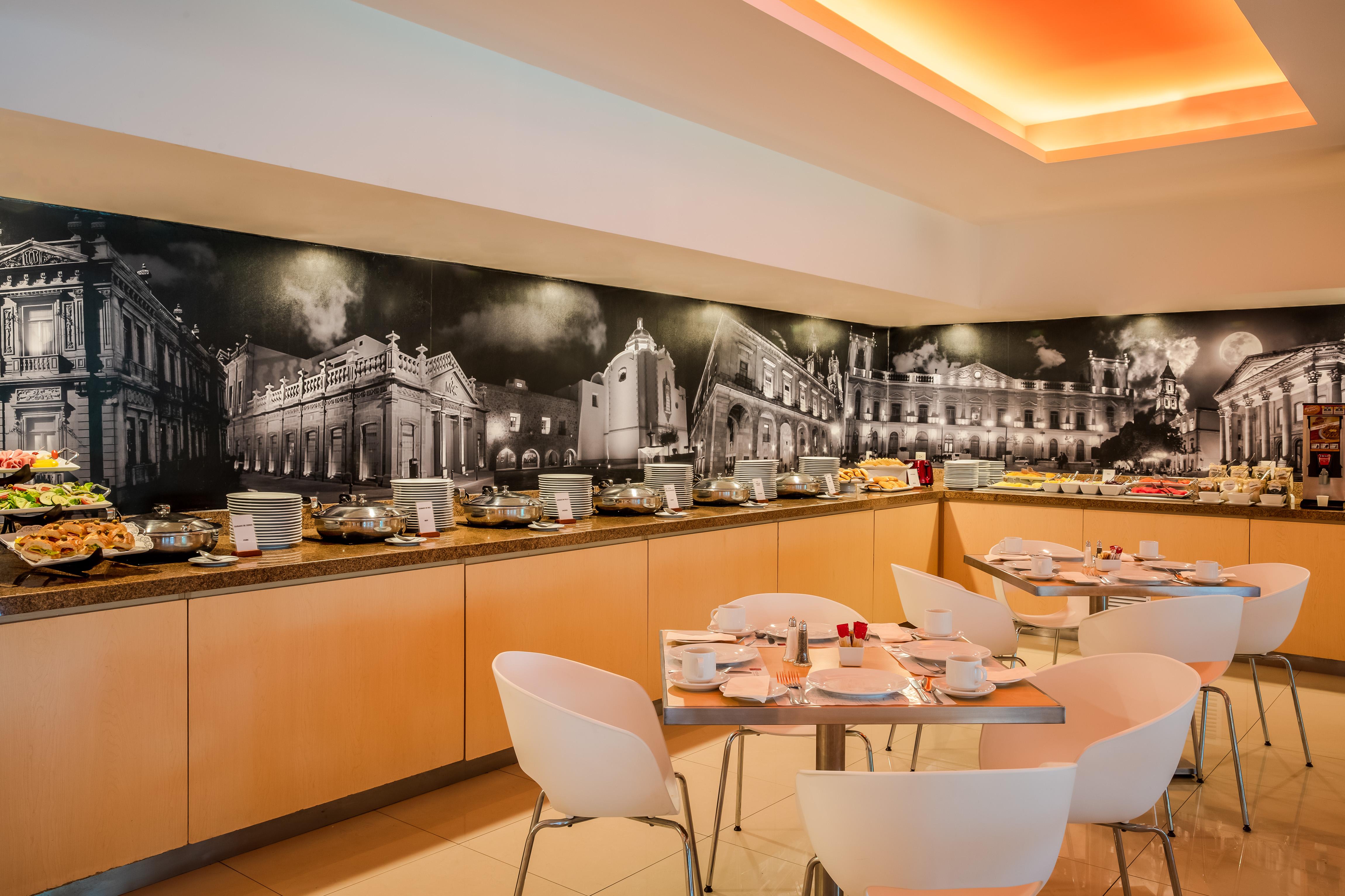 Fiesta Inn San Luis Potosi Glorieta Juarez Екстериор снимка