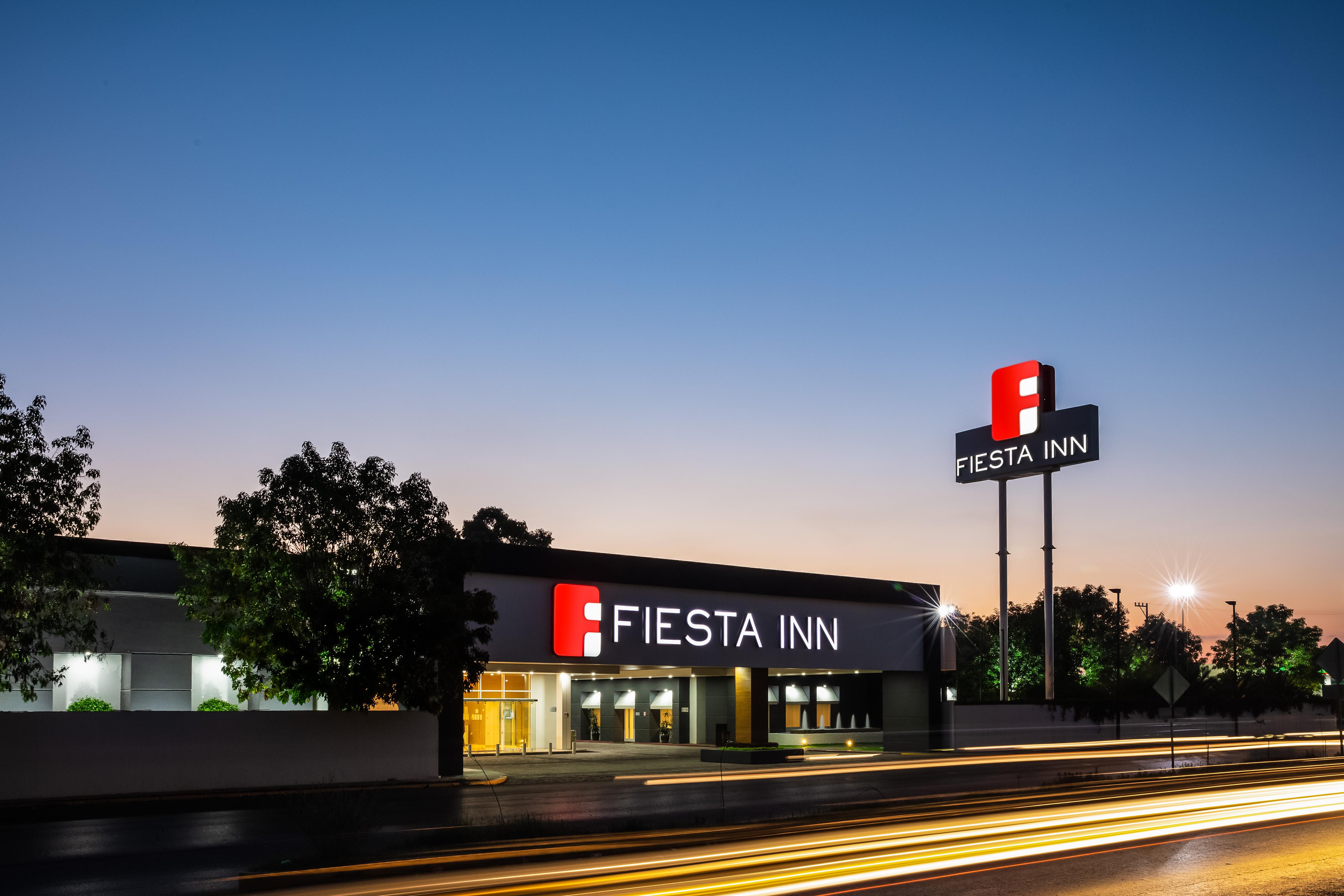 Fiesta Inn San Luis Potosi Glorieta Juarez Екстериор снимка