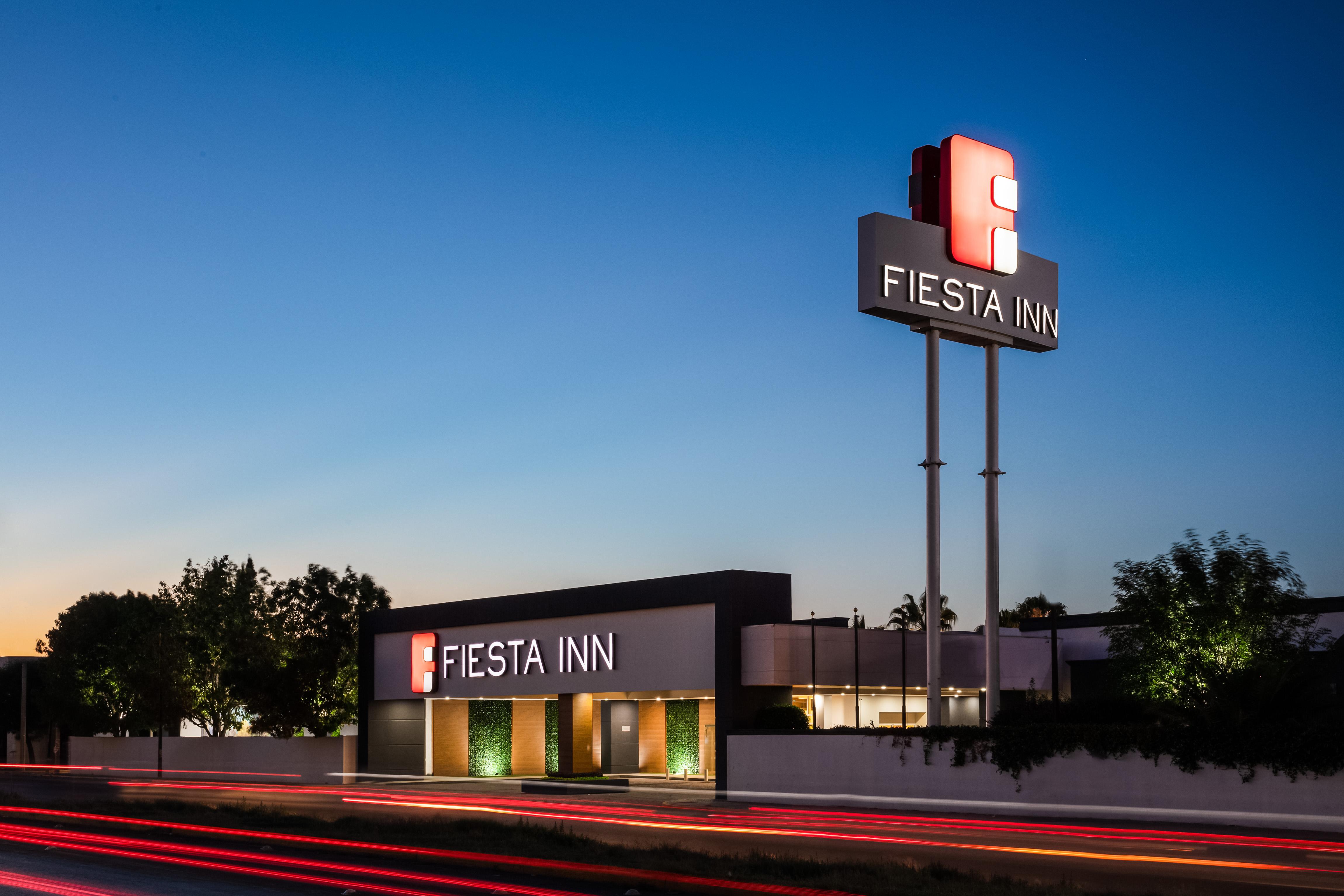 Fiesta Inn San Luis Potosi Glorieta Juarez Екстериор снимка