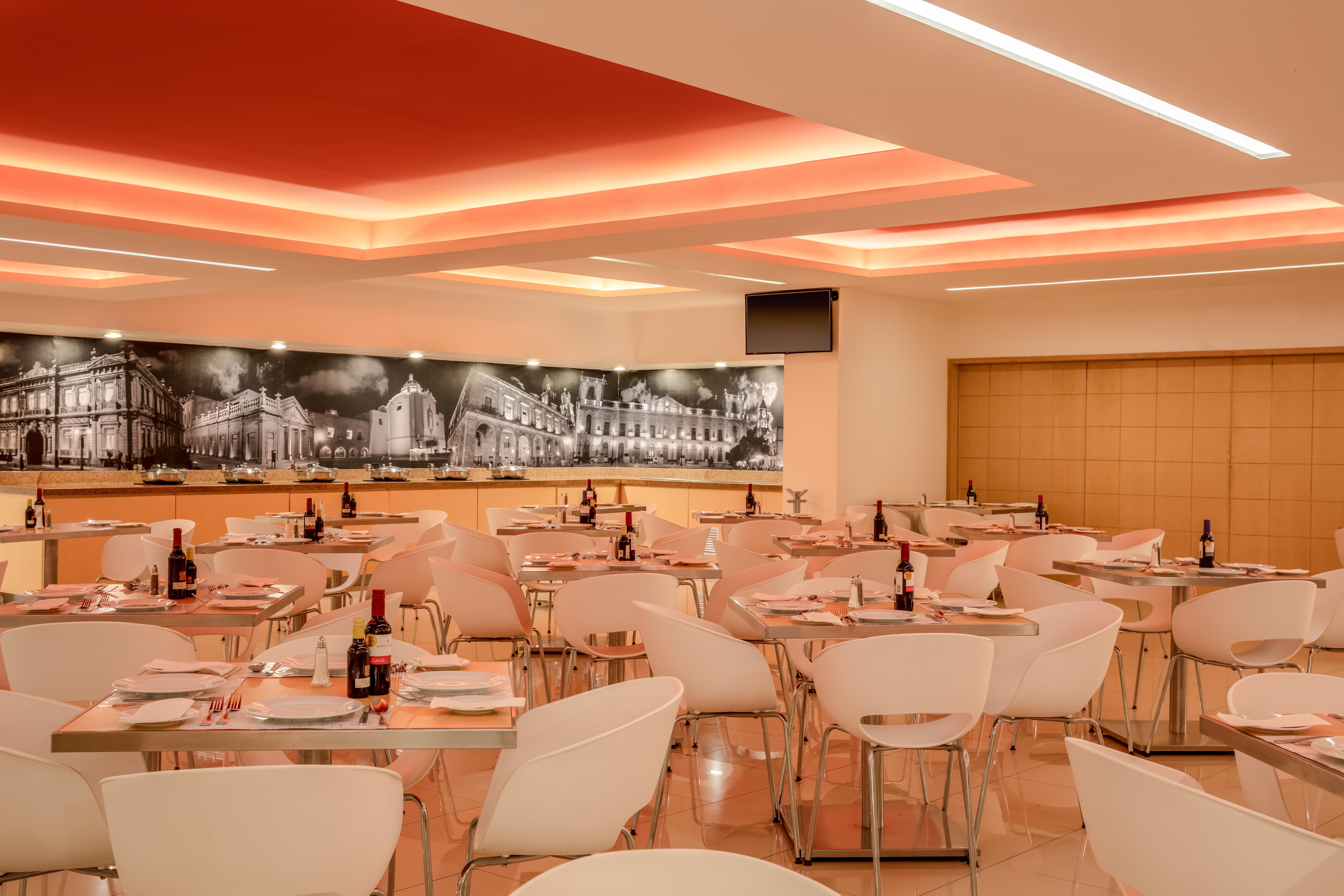 Fiesta Inn San Luis Potosi Glorieta Juarez Екстериор снимка