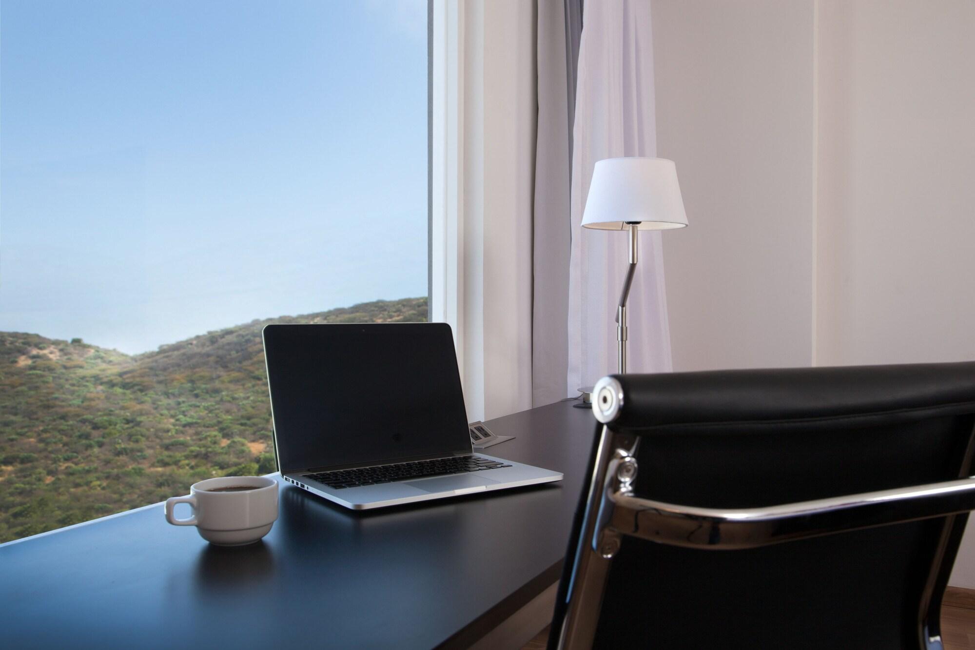 Fiesta Inn San Luis Potosi Glorieta Juarez Екстериор снимка