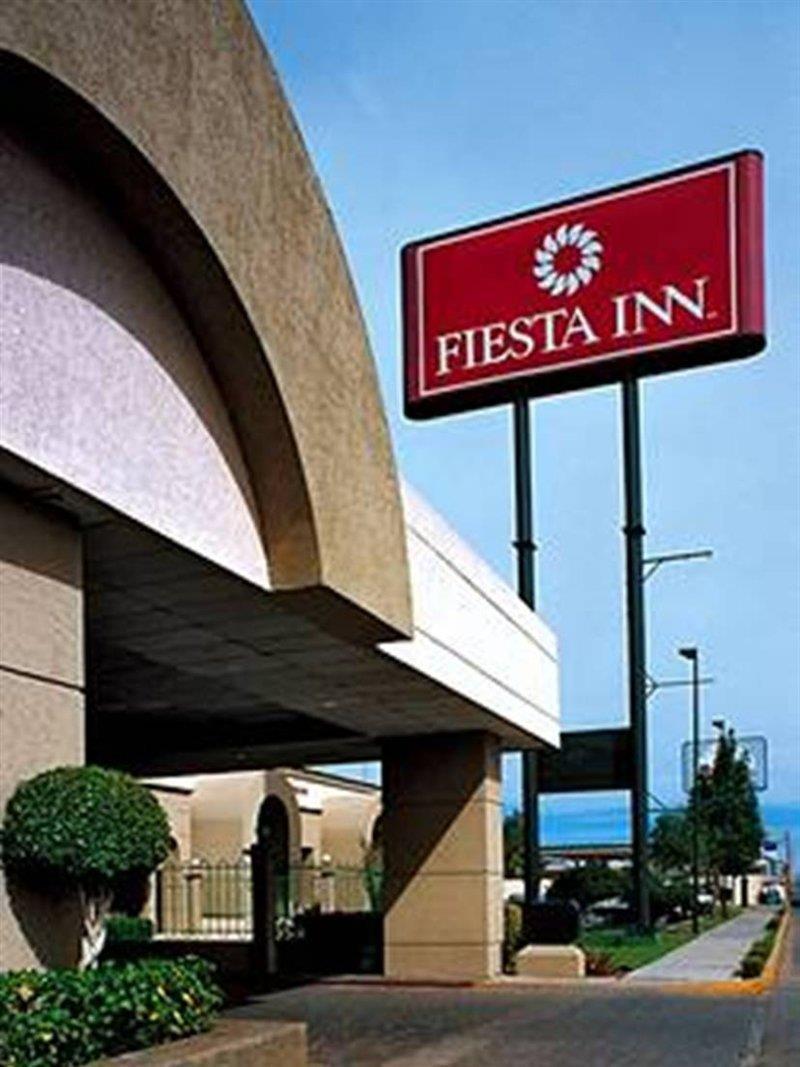 Fiesta Inn San Luis Potosi Glorieta Juarez Екстериор снимка