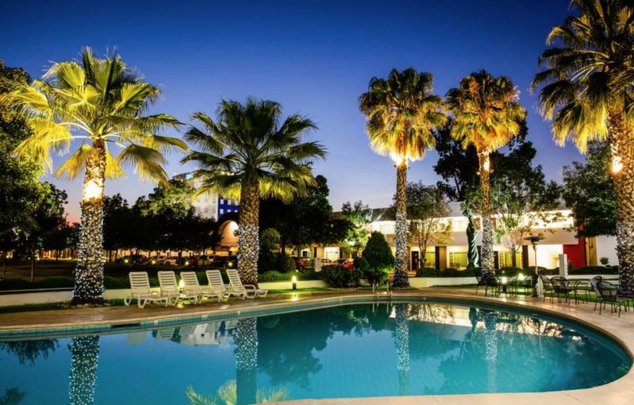 Fiesta Inn San Luis Potosi Glorieta Juarez Екстериор снимка